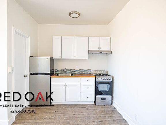 4th image of 254 S Mariposa Ave #403