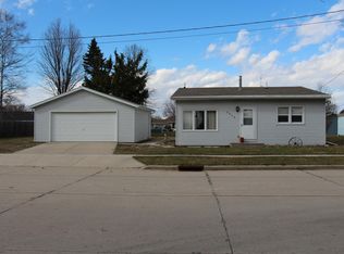 3802 Mary St, Manitowoc, WI 54220