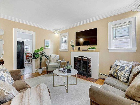 3rd image of 820 New St