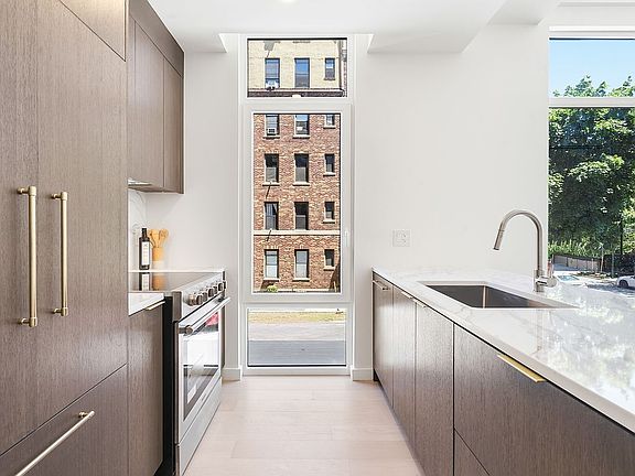 4th image of 30-70 29th St #2A