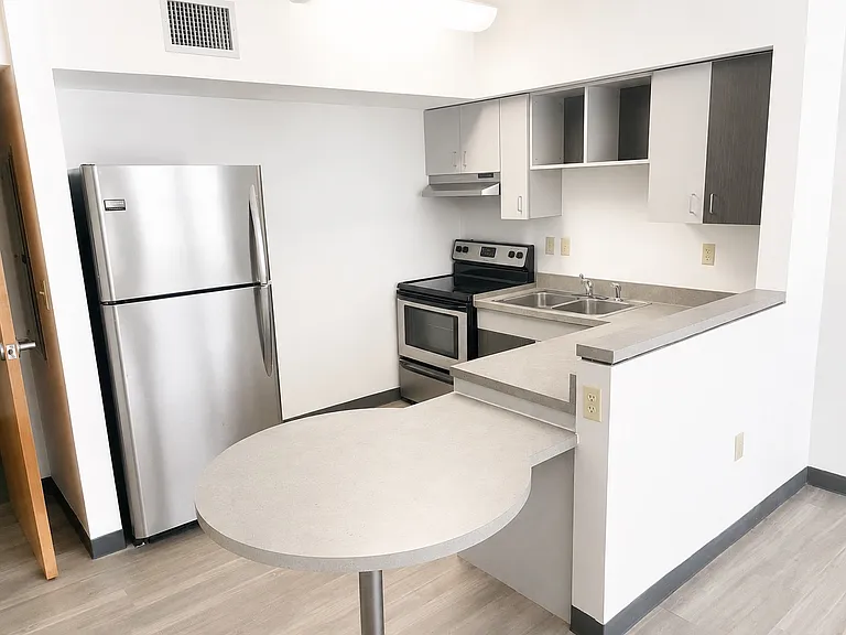 Plenty of counter space in your modern kitchen!