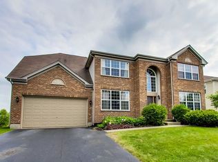 619 Erin Dr, Elgin, IL 60124