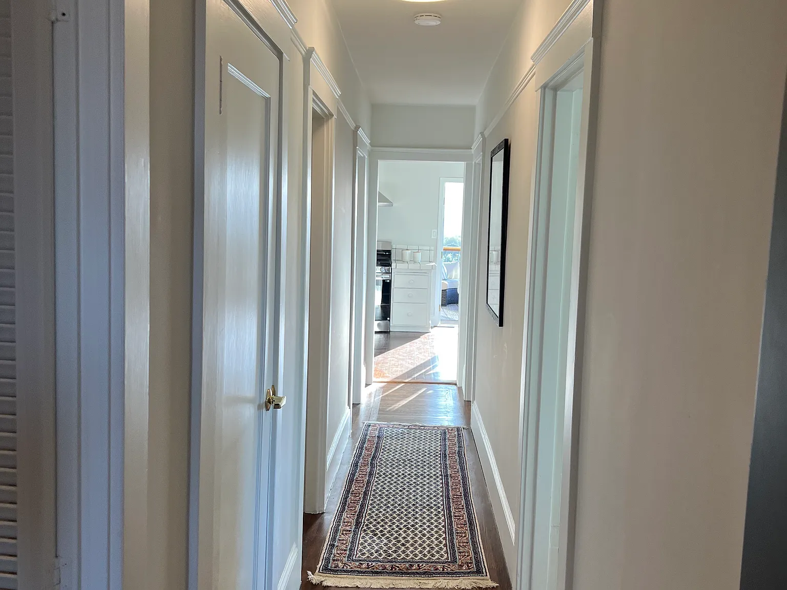 2 bed, 1000 sqft, $4,500 — Photo 3
