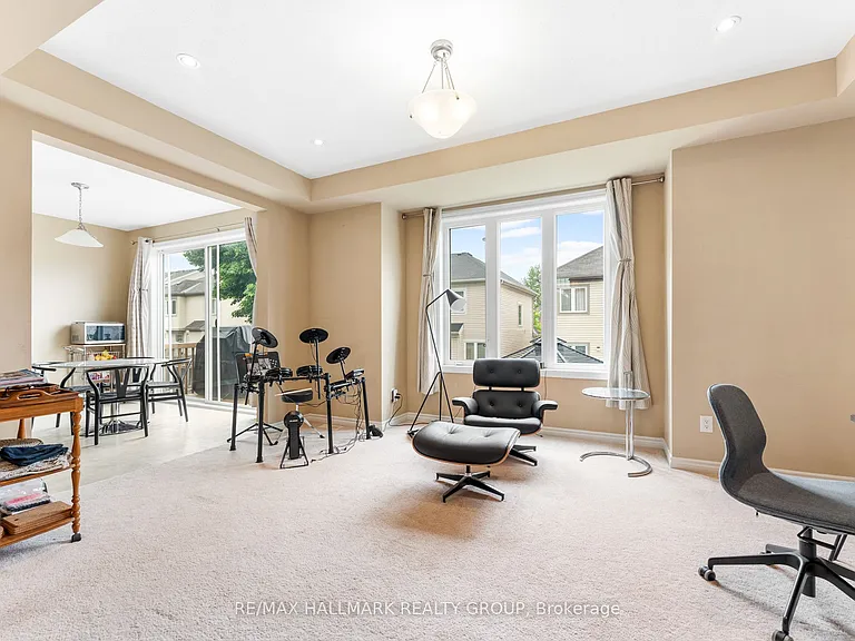 224 Tempest Dr — Photo 9