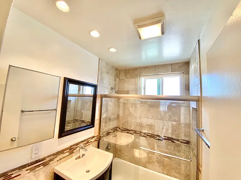 mid363 — Photo 14