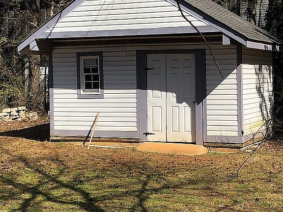 Storage Shed in back