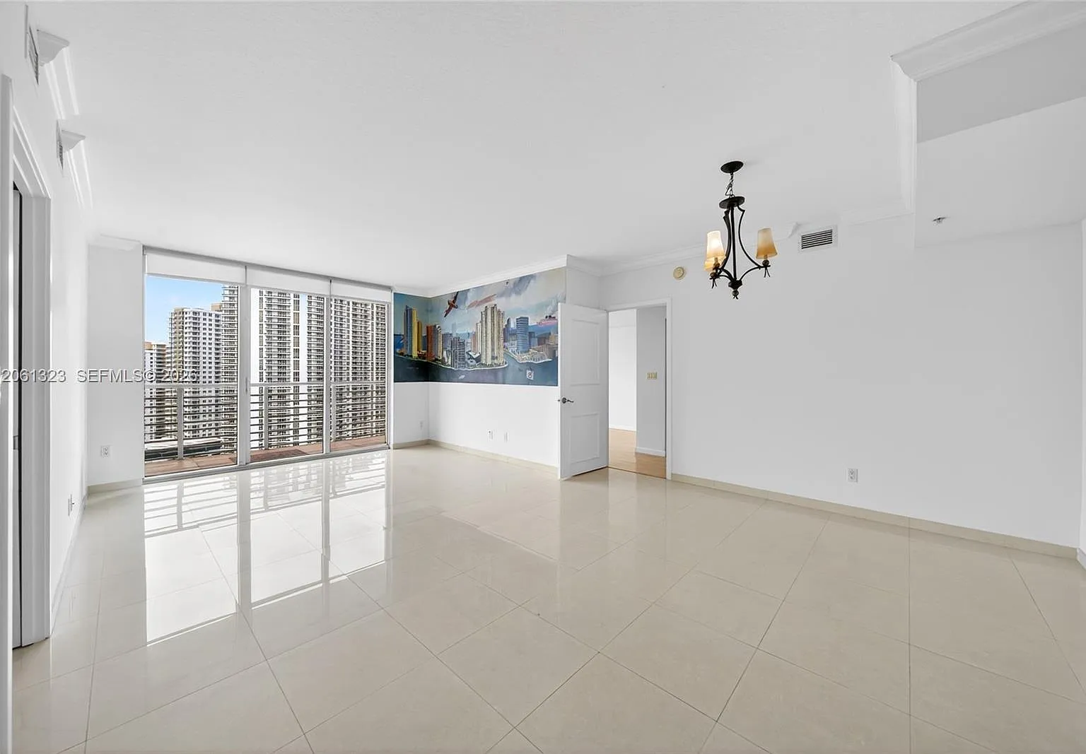 One Miami West Condo — Photo 4