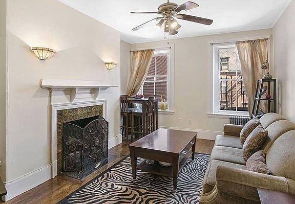 3rd image of 257 Marlborough St APT 8