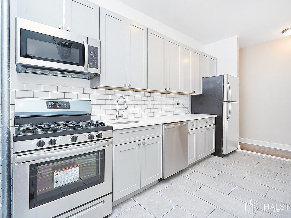 1st image of 2604 University Ave APT 3A