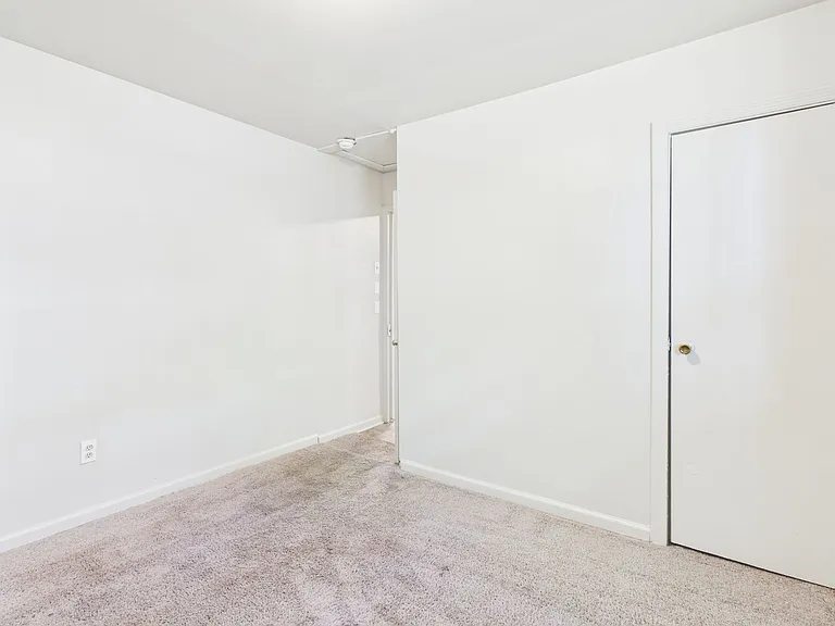 119 Railroad St — Photo 16