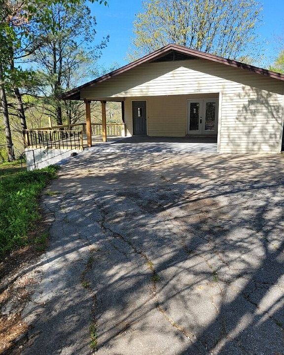 1st image of 1025 Hillside Dr