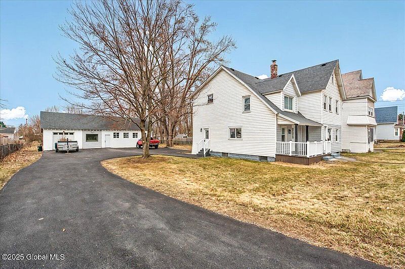 2nd image of 1353 Helderberg Avenue