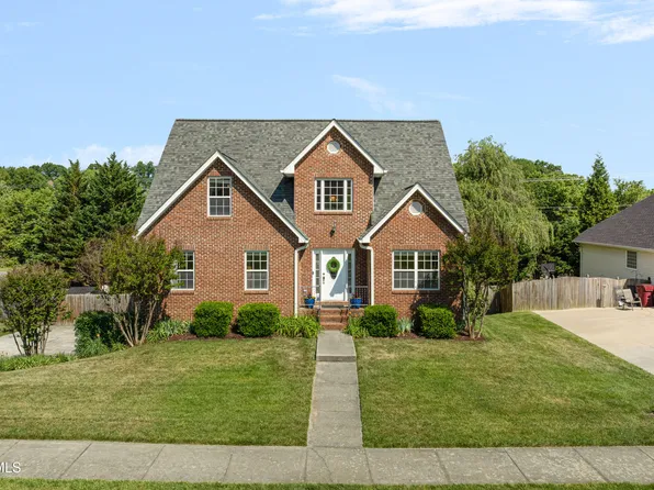 204 Lee Carter Dr, Johnson City, TN 37601