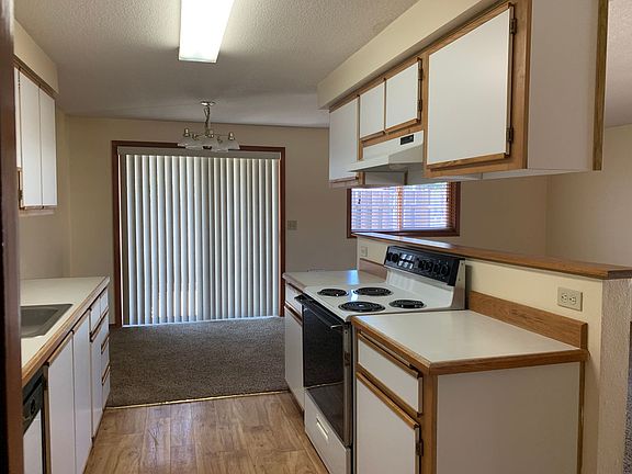 5th image of 4001 Plomondon St