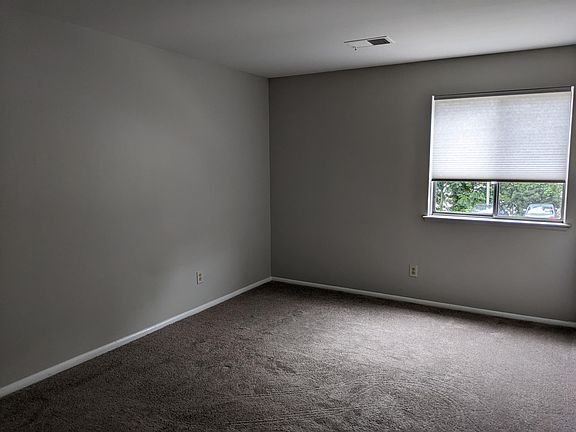 5th image of 734 W Kilgore Rd #202-202-202