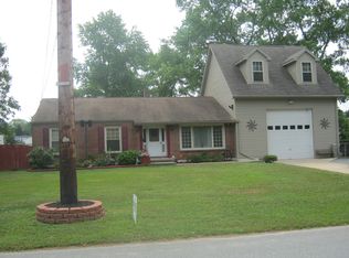 10 Betts Ave, New Castle, DE 19720