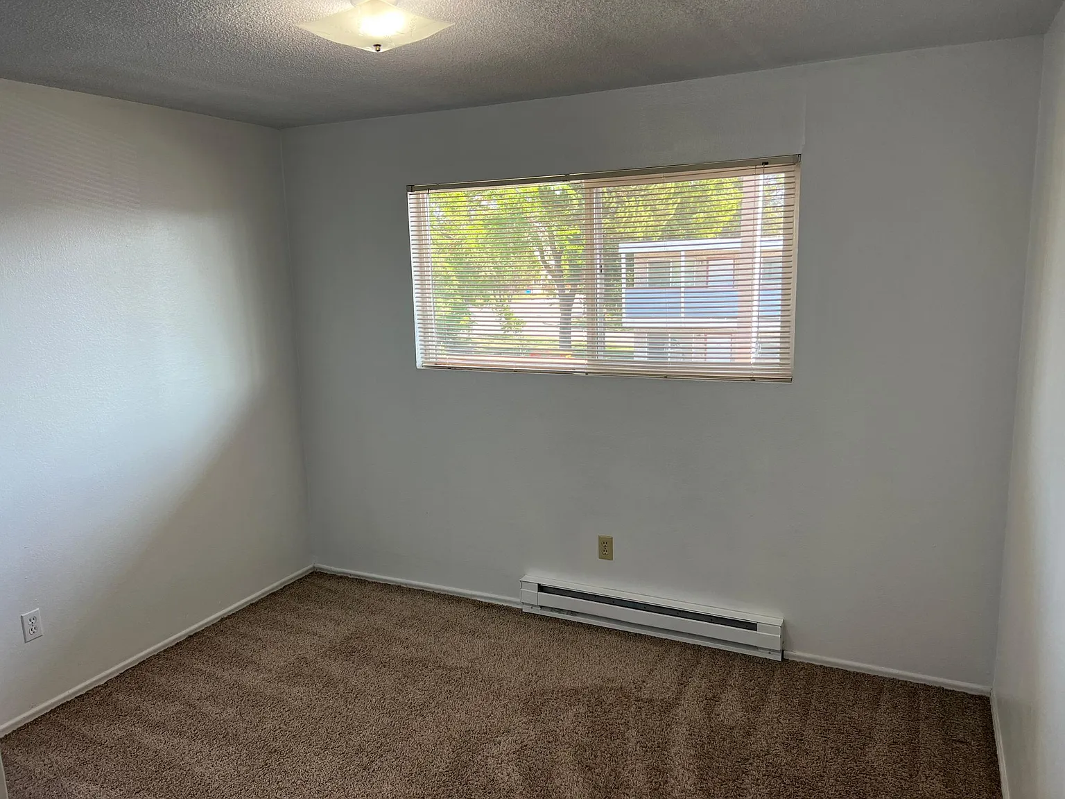 1 bed, 475 sqft, $900 — Photo 4