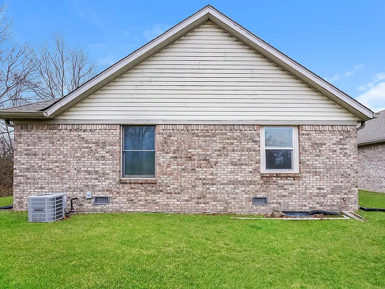 5342 Villa Ct — Photo 21