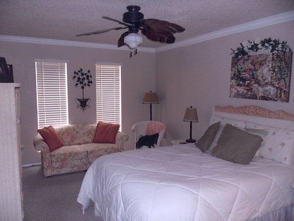 5th image of 4625 Fountain Ln