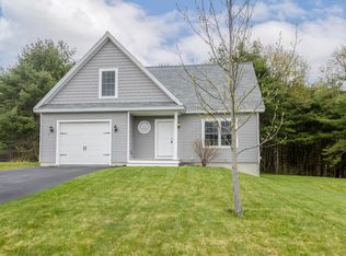 6 Twoey Dr, Windham, ME 04062