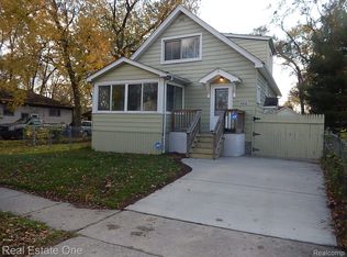 7060 Orchard Ave, Warren, MI 48091