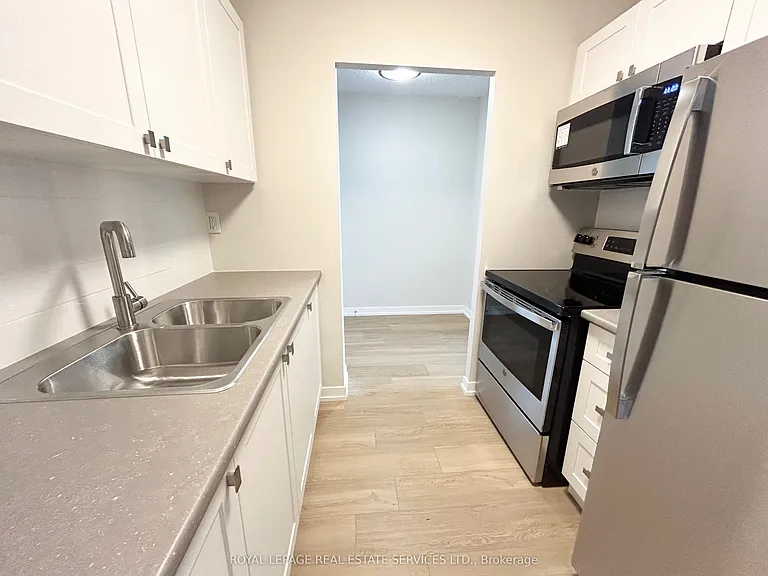 82 Millside Dr #1005 — Photo 6