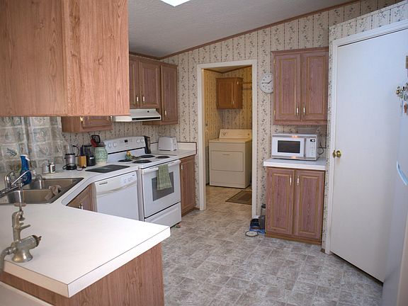 5th image of 22071 Highway 62 #54