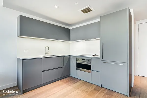 Rented by Sotheby's International Realty | media 13