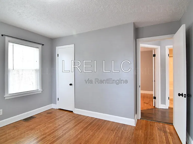 10815 Alberta Dr — Photo 13