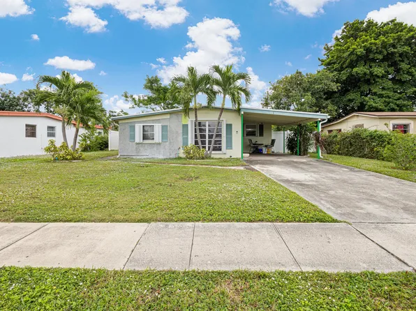 2750 NW 2nd Street, Boynton Beach, FL 33435