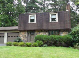 31 Harford Ave, Shavertown, PA 18708