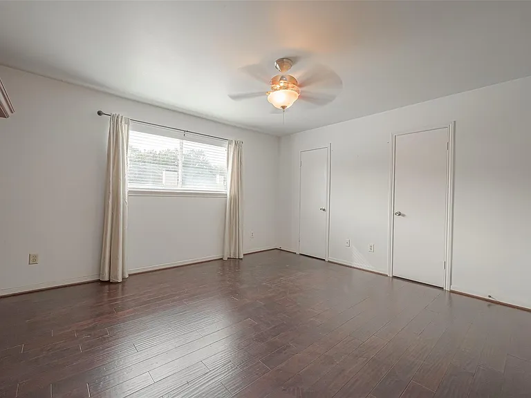 10217 Longmont Dr — Photo 23