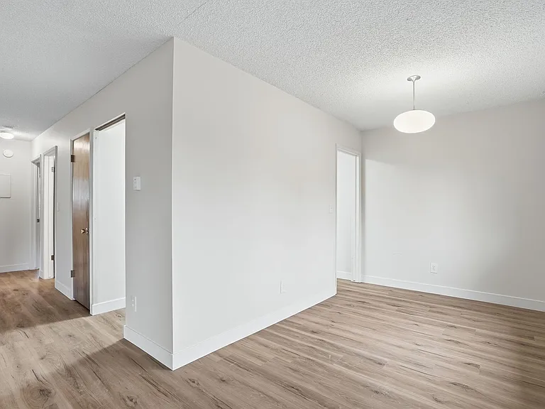 3102 E 27th Ave — Photo 30