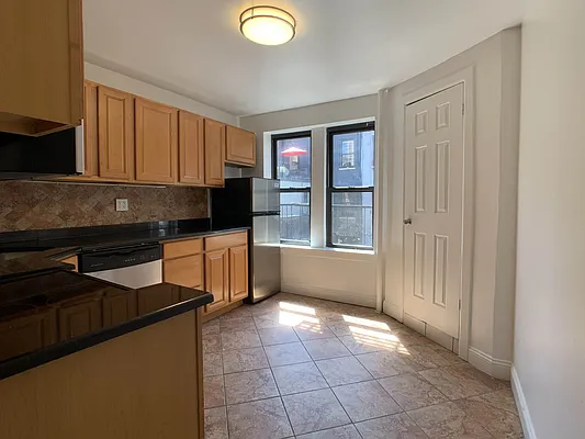 Rented by Tourma Realty LLC | media 36