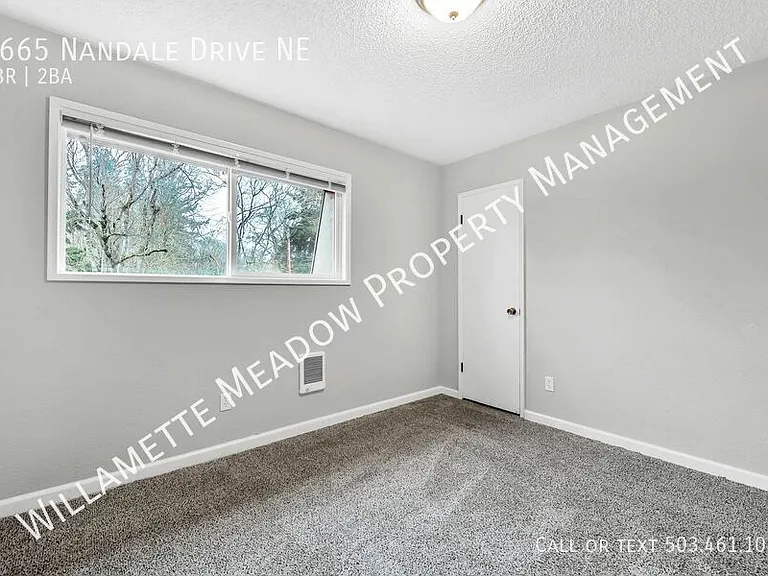 4665 Nandale Dr NE — Photo 18