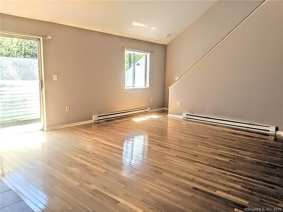 3rd image of 187 Lovers Ln Unit 15