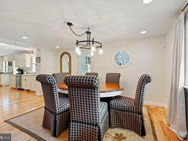 119 Watson Rd — Photo 14