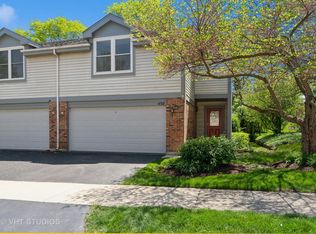 450 River Front Cir, Naperville, IL 60540