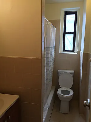 Rented by Wave Real Estate Group | media 57