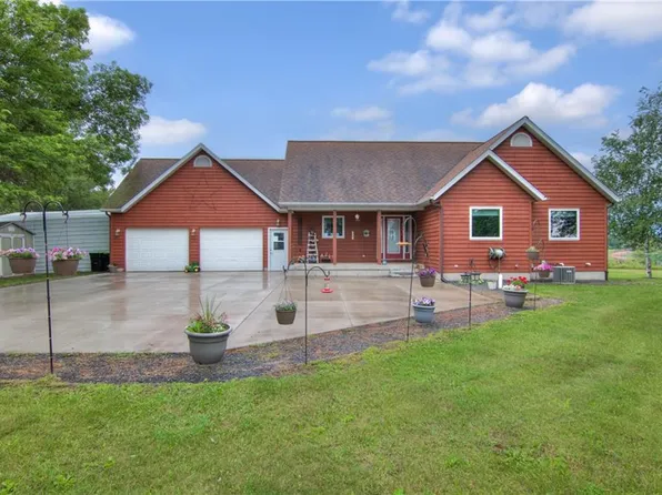 300 Sawmill Road, Stanley, WI 54768