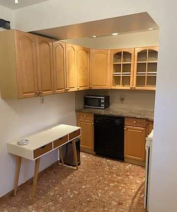 2nd image of 75-09 Astoria Blvd N #1A