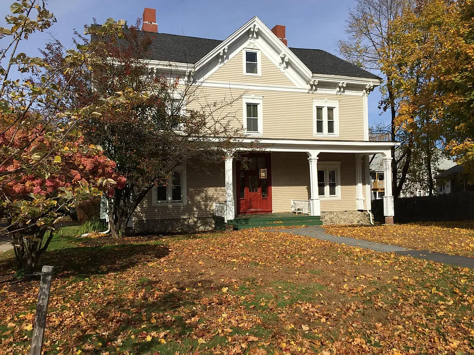 425 S Main St #4