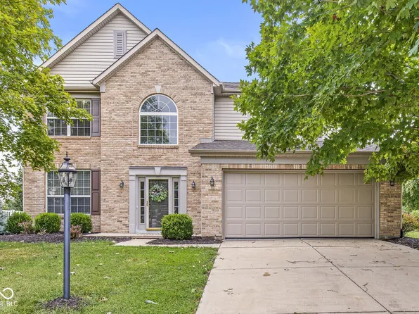 5931 Sandalwood Dr, Carmel, IN 46033