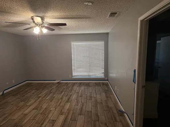 4627 N Emerson Ave #101, Fresno, CA 93722