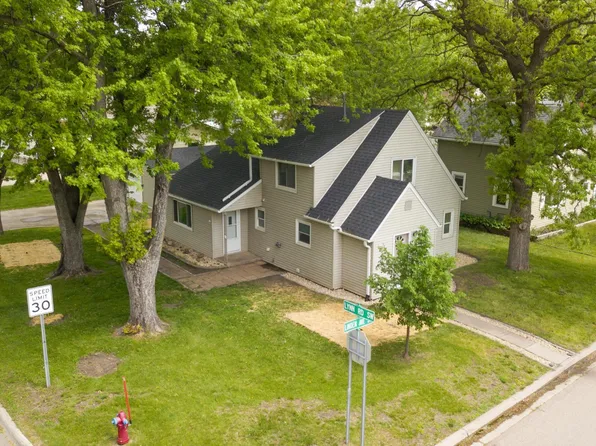 437 Linden Ave SW, Hutchinson, MN 55350