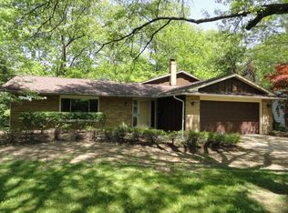 361 Balmoral Dr, Richmond Heights, OH