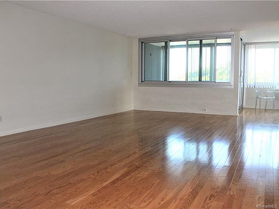4th image of 1 Strawberry Hill Ave #5A