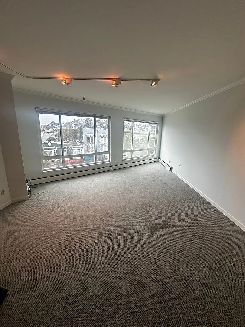 2324 Market Street (1165rc) — Photo 1