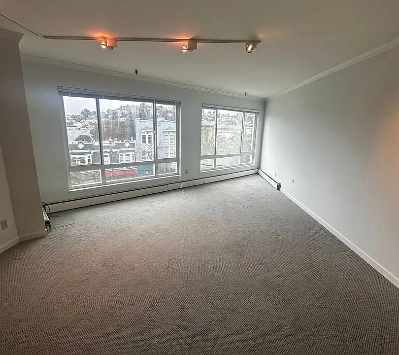 2324 Market St #1165RC