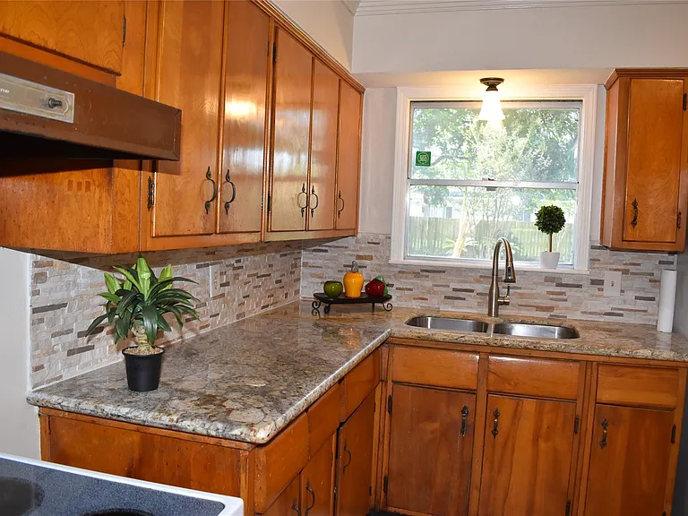 5911 Hornwood Dr — Photo 17